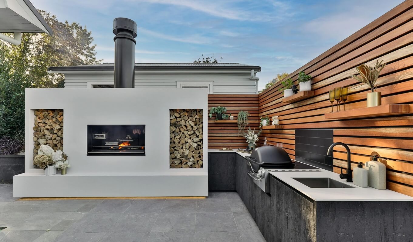 Backyard outdoor kitchen setup for residential house