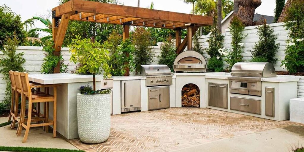 Backyard outdoor kitchen setup for residential house